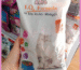 trên tay hạt apro cho mèo gói 500g